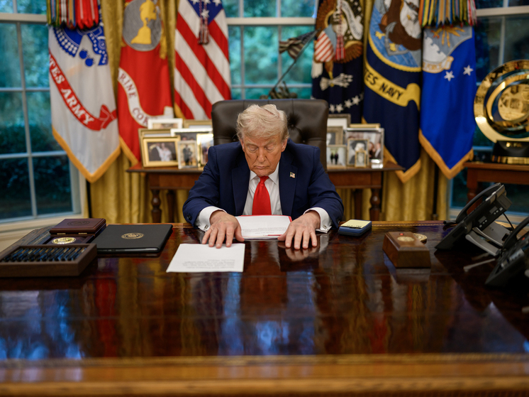 Roll Call: Трамп в пятницу выступит с заявлением