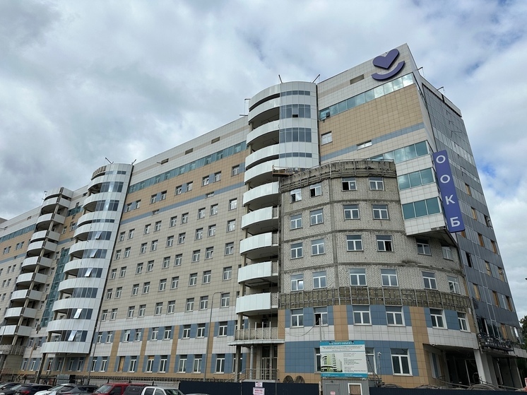Власти рассказали о ходе строительства медицинского центра &laquo;Орловская клиническая больница&raquo;, в народе его прозвали &laquo;Титаник&raquo;