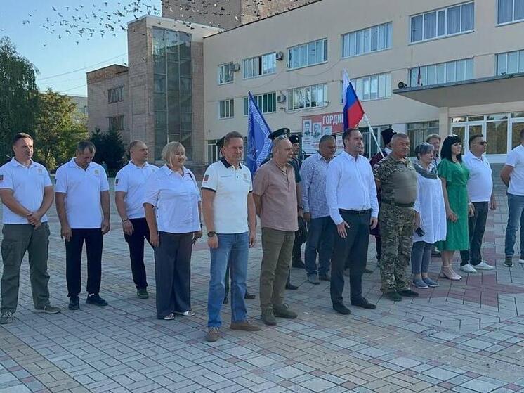Пензенцы поздравили жителей Токмакского и Пологовского округов с Днем Государственного флага России