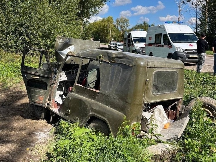 Пять человек, в том числе два ребенка, пострадали в ДТП под Вологдой