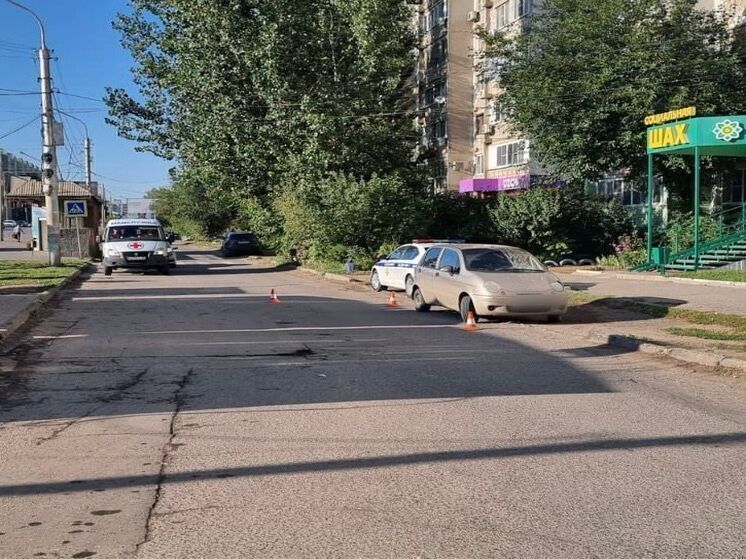 В Астрахани автомобиль сбил ребенка, переходившего дорогу