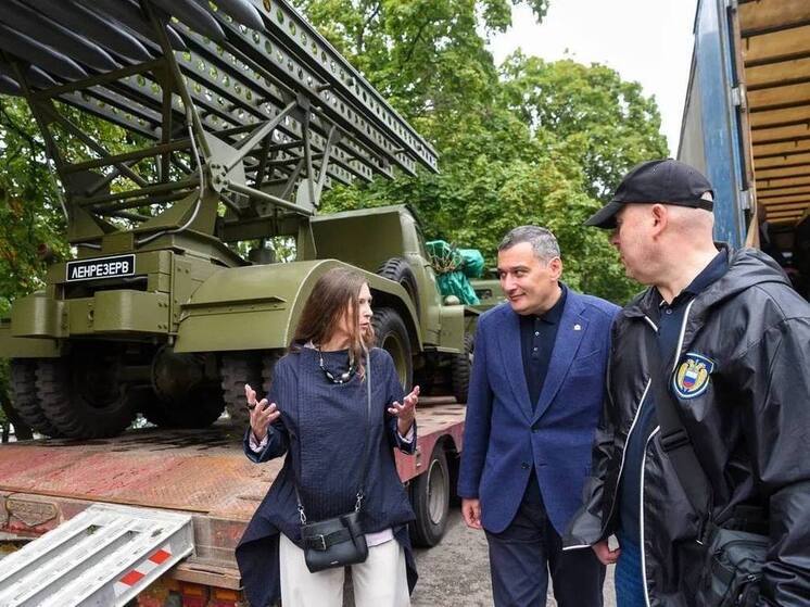 Хинштейн посетил в Курске выставку автомобилей времён ВОВ
