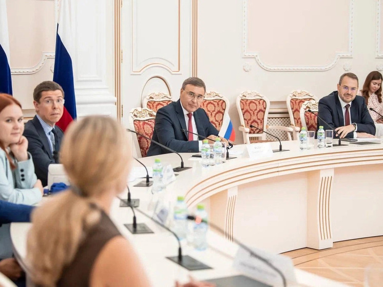 Орловская участница СВО встретилась с Министром науки