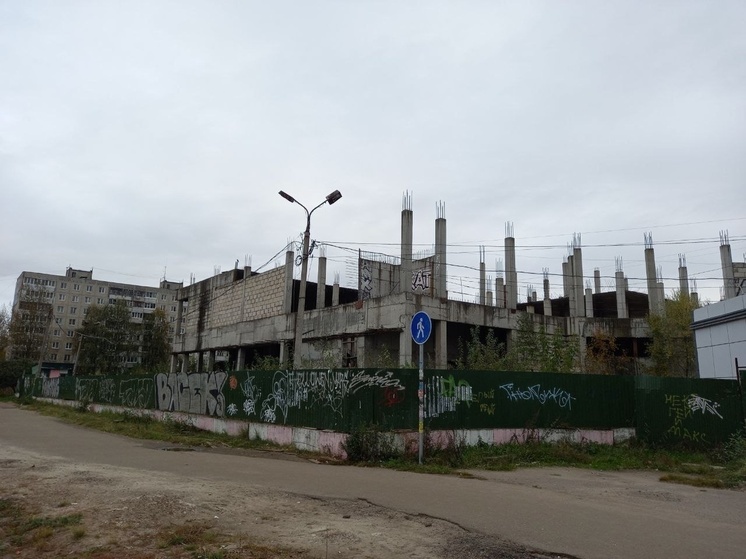 В Брагино на месте недостроенного ТЦ появится высотка