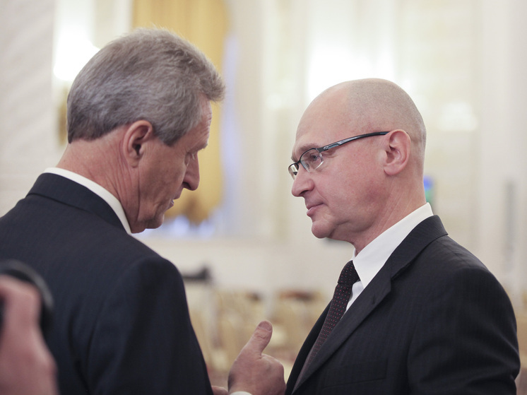 Владимир Путин поблагодарил Сергея Кириенко за вклад в развитие атомной отрасли РФ