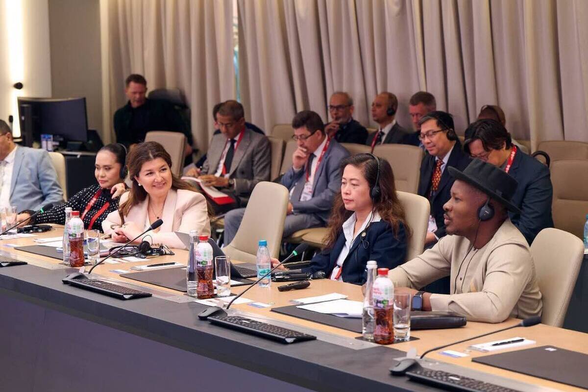 Ликсутов представил зарубежным делегатам московский кластер электромобилестроения