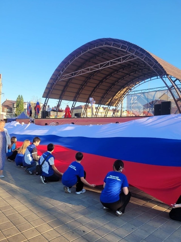 В Элисте прошло мероприятие «Флаг моего государства»