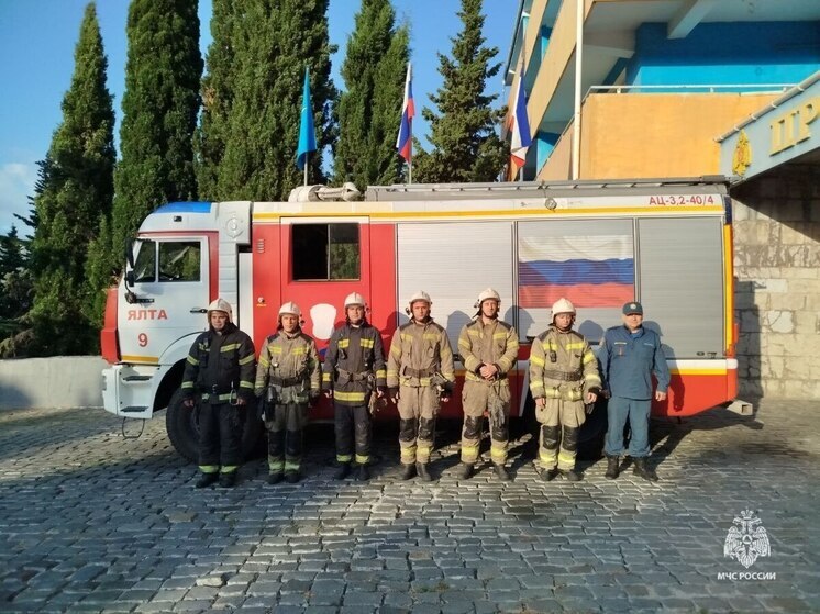 В Ялте на пожаре в многоквартирном доме спасли пенсионера