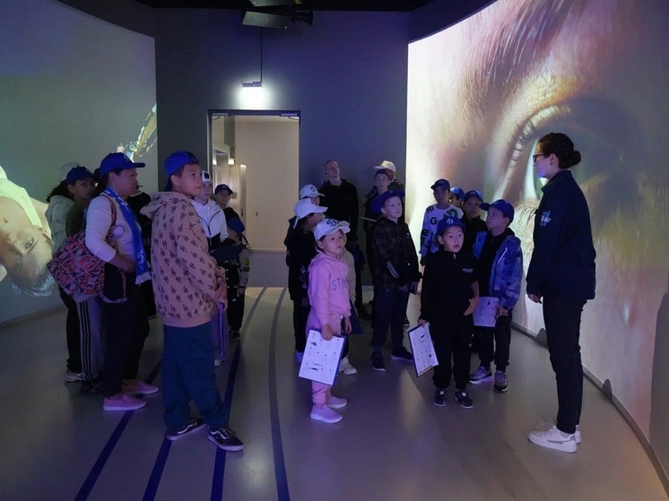 Воспитанникам «Нашего дома» из НАО устроили экскурсию в Москве