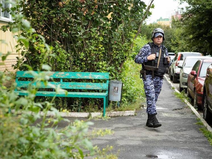 В Курске из-за атаки ВСУ загорелась машина
