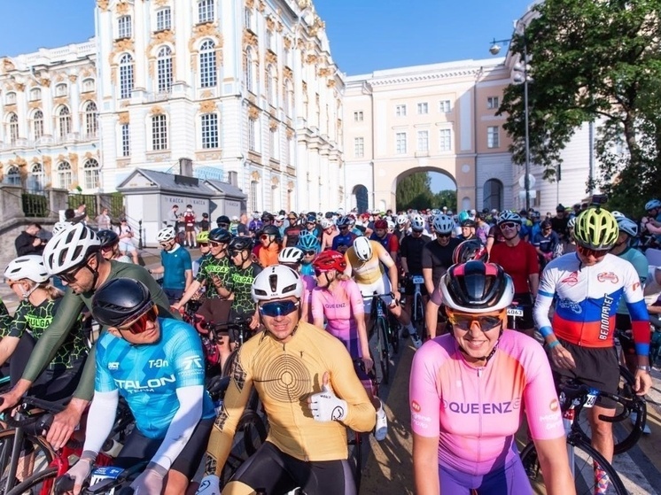 Сланцевчане приняли участие в масштабной велогонке