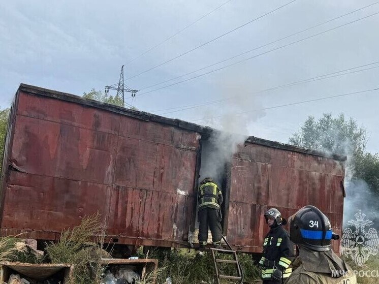 На окраине Иванова спалили вагончик