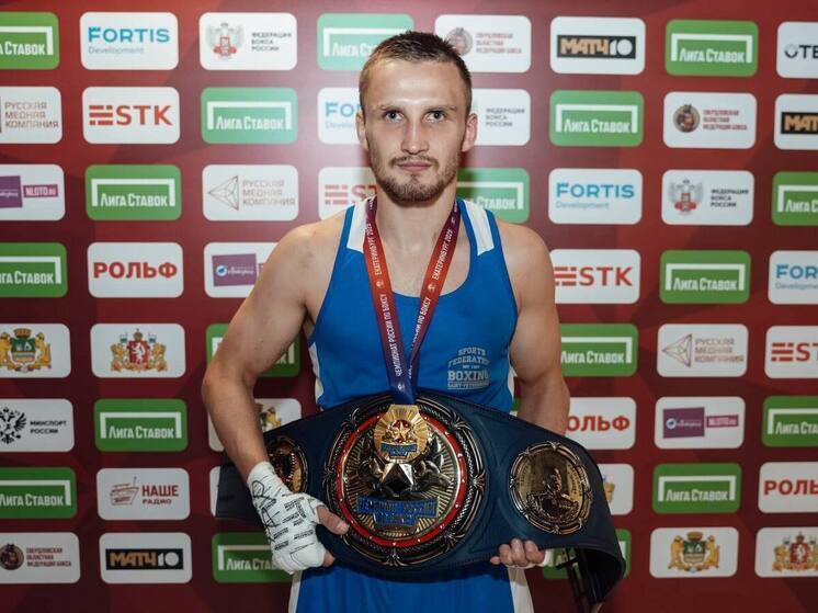 Петербуржец Шумков стал первым четырехкратным чемпионом России по боксу