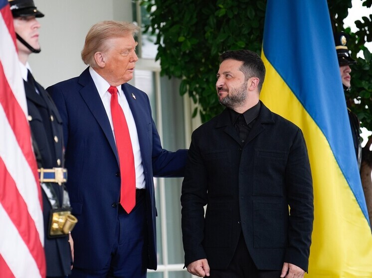 Администрация президента США Дональда Трампа одобрила масштабный пакет военной помощи Украине, включающий поставку 3350 управляемых ракет воздушного базирования ERAM с увеличенной дальностью поражения (241-450 км)