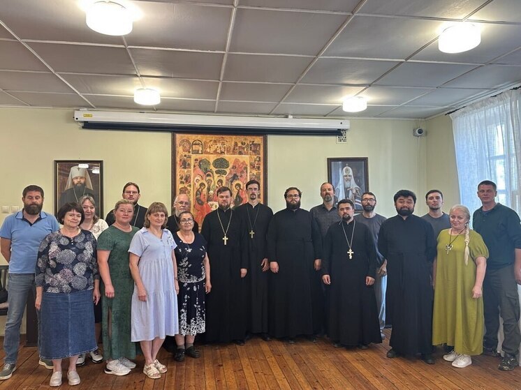 Заседание приходского собрания Свято-Троицкого кафедрального собора прошло в Пскове