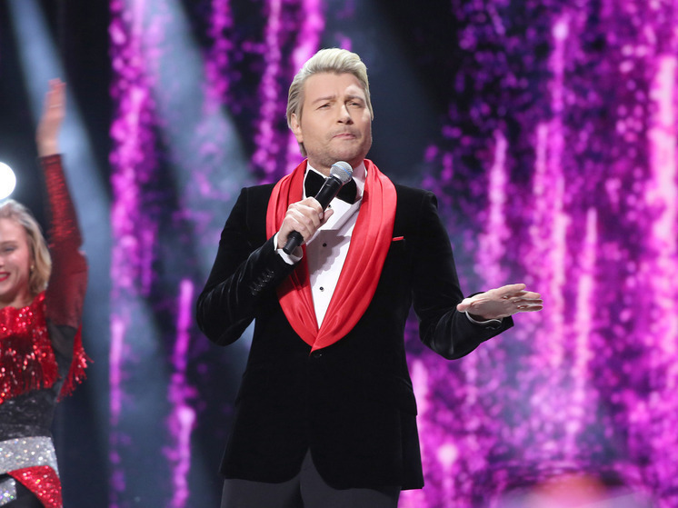 После поездки в КНР у Николая Баскова началась сильнейшая аллергия