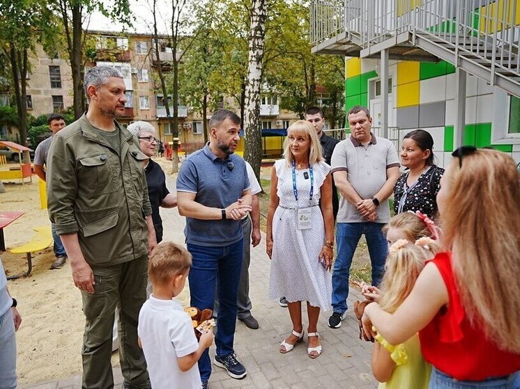 Губернатор Забайкалья посетил восстанавливаемый детсад в Старобешевском округе