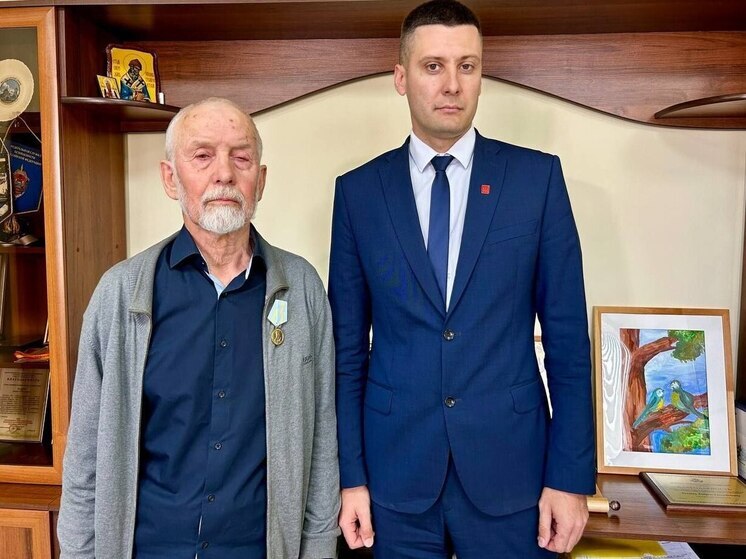 Медаль Княгини Ольги получил великолучанин Руслан Городничев