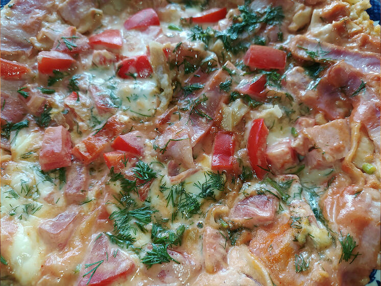 Владелица кафе с помощью социальных сетей разыскала двух француженок и вручила им счет