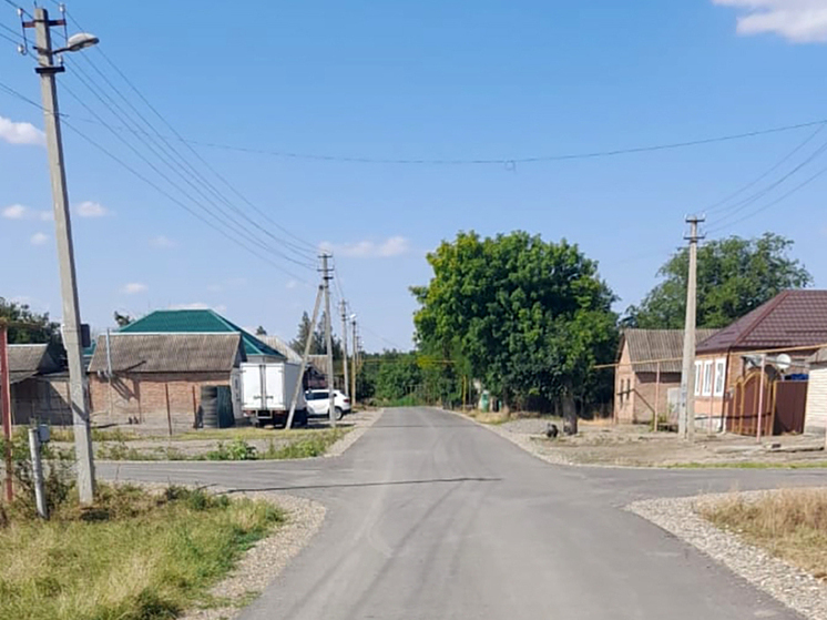 В селе Отказном Советского округа отремонтировали три дорожных участка