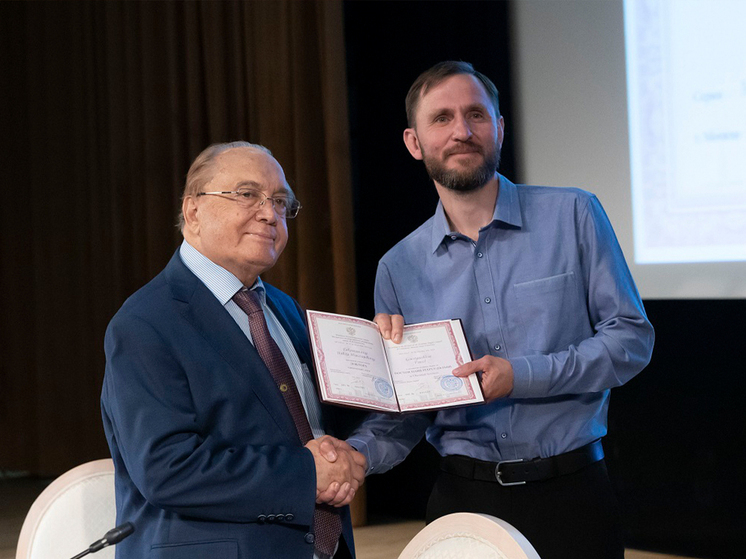 Un científico de Novosibirsk descubre los ortocarbonatos, una nueva clase de compuestos químicos.