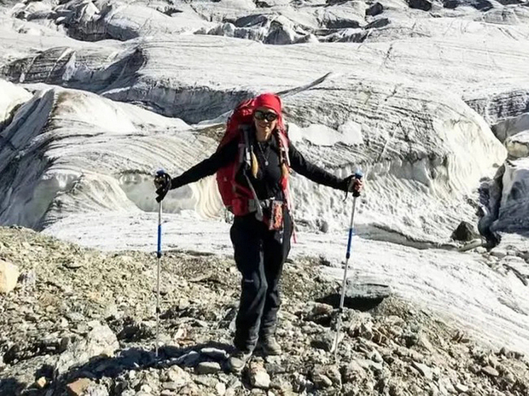 Baza: застрявшую на пике Победы Наговицину попытаются спасти 25 августа