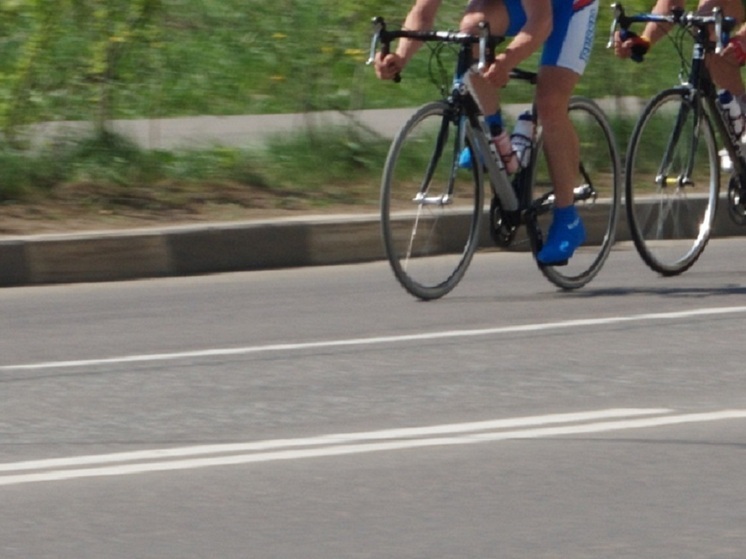 17-летний испанский велосипедист Мелендес погиб из-за завала во время гонки