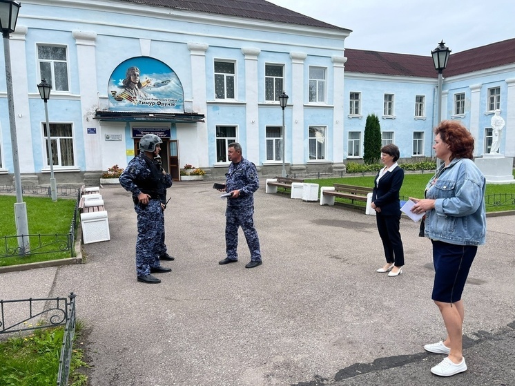 Председателей избирательных комиссий в Новгородской области подготовили к ЧС