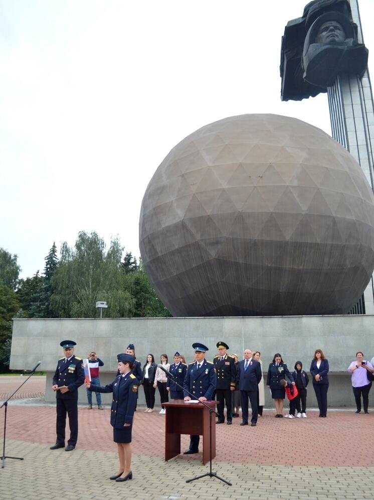 В Калуге приняли присягу 12 судебных приставов