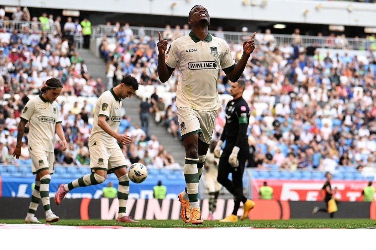 Действующий чемпион России в гостевом матче 6 тура забил шесть безответных мячей «Крыльям Советов»