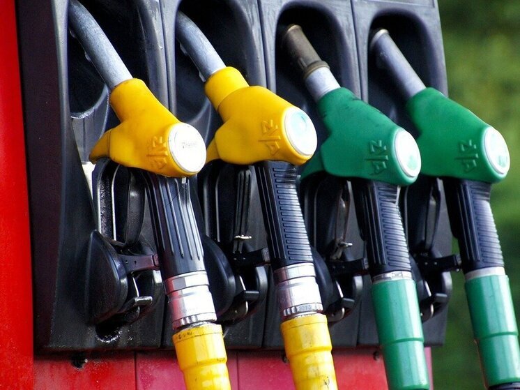 Экономист предупреждает о подорожании бензина: какие цены ждут россиян уже в сентябре