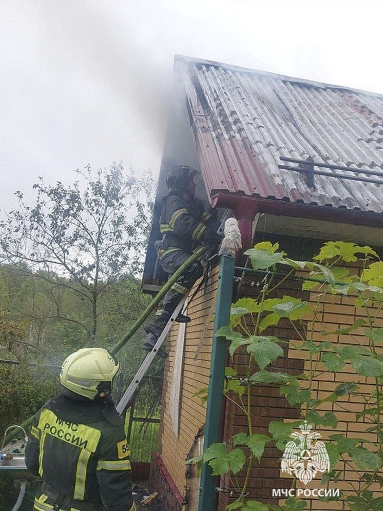 В Чекалине ликвидирован пожар в хозяйственной постройке