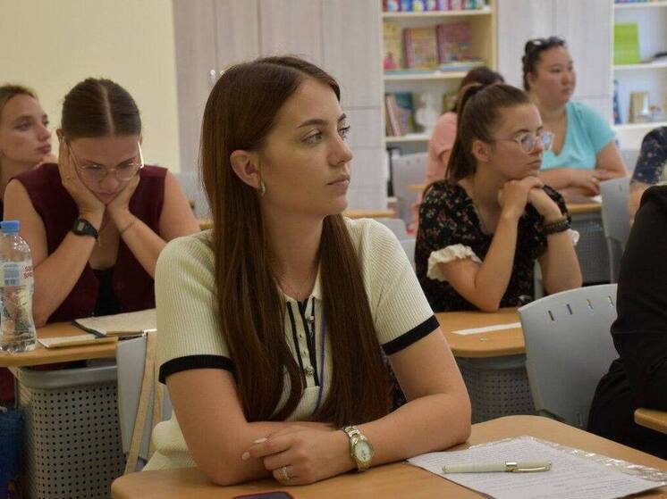 Три молодых педагога из Мелитополя стали участниками профессиональной конференции