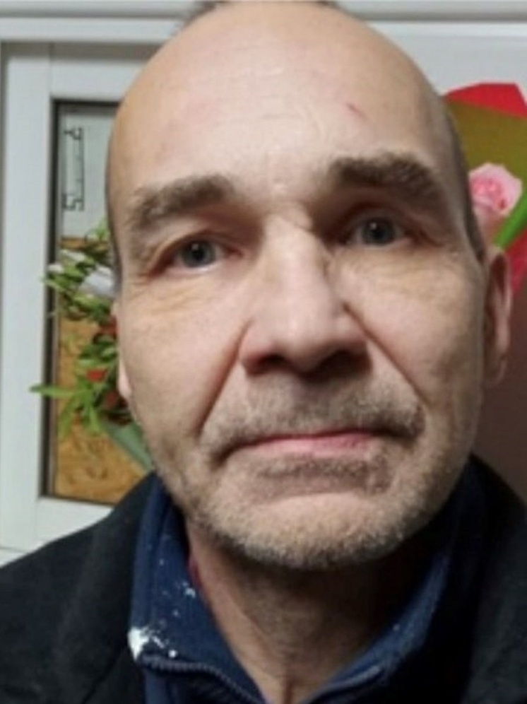 Мужчину в черной кепке продолжают искать в Великих Луках