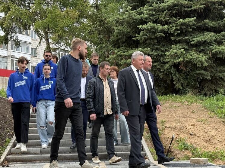 «Партийный десант» проверил ход благоустройства общественных территорий в Костроме