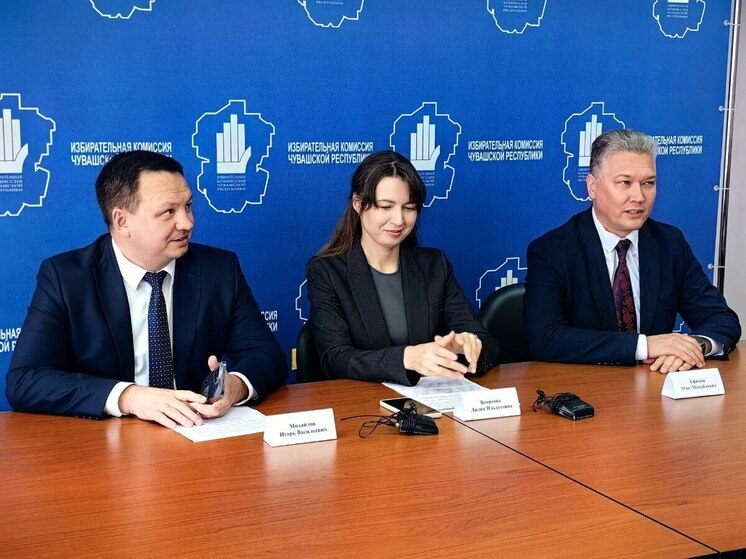 В Чувашии стартовал проект «ИнформУИК»: члены избиркомов обходят избирателей