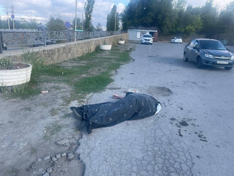 На автостанции в Красном Сулине скончался пожилой мужчина