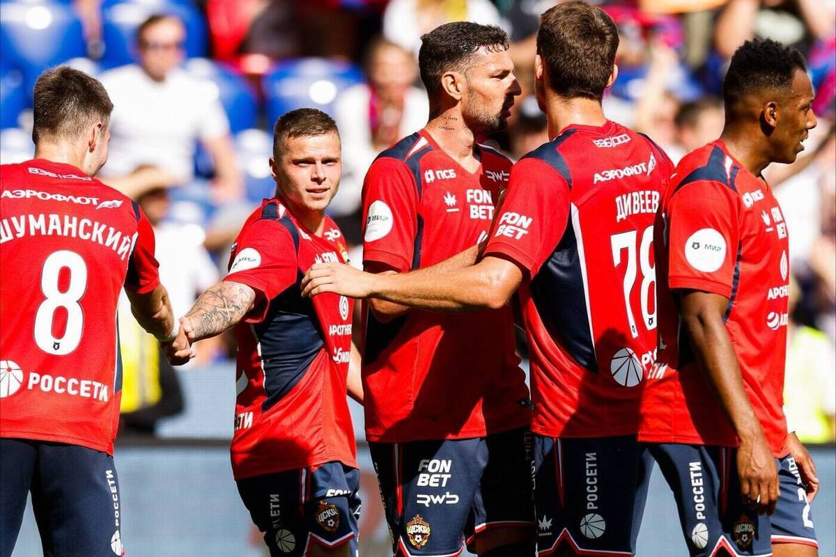 Круговой отреагировал на щипок Дзюбы в матче ЦСКА – «Акрон»