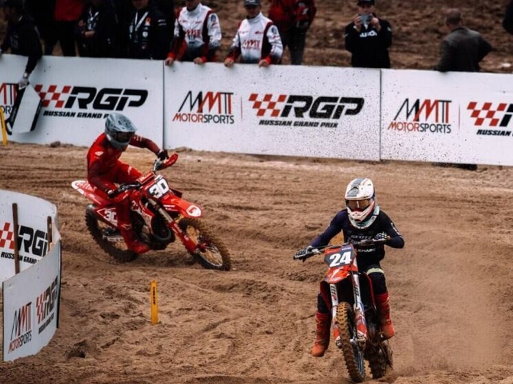 В Кондрове более 200 спортсменов сразились за медали по мотокроссу