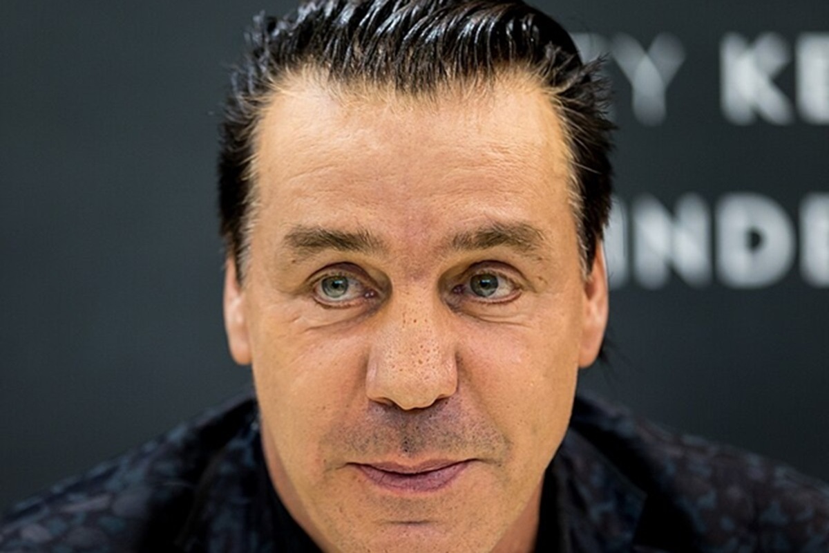 Солист Rammstein Тилль Линдеманн оказался в психбольнице Кишенева