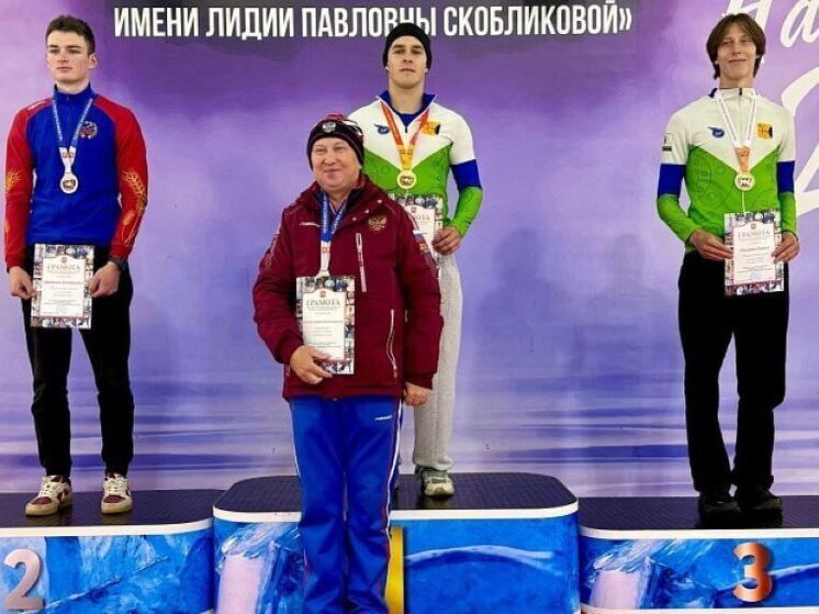 11 медалей – успех кировских конькобежцев на соревнованиях