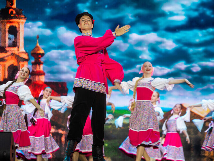 Танцоры из ДНР представили на Воробьевых горах «Первого парня на деревне»