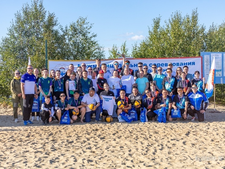 В НАО прошли соревнования на Кубок главы ЗР по волейболу