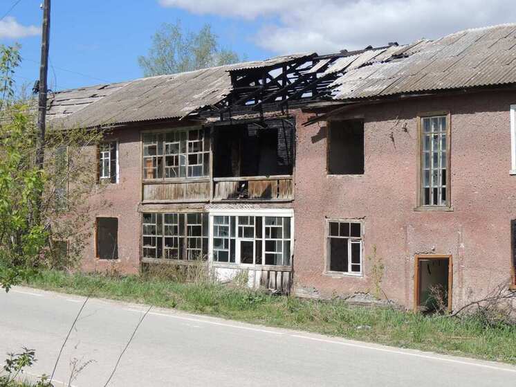 Осталось выполнить треть плана капремонта свердловских домов