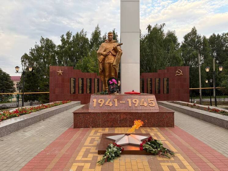 В Порецком зажгли Вечный огонь