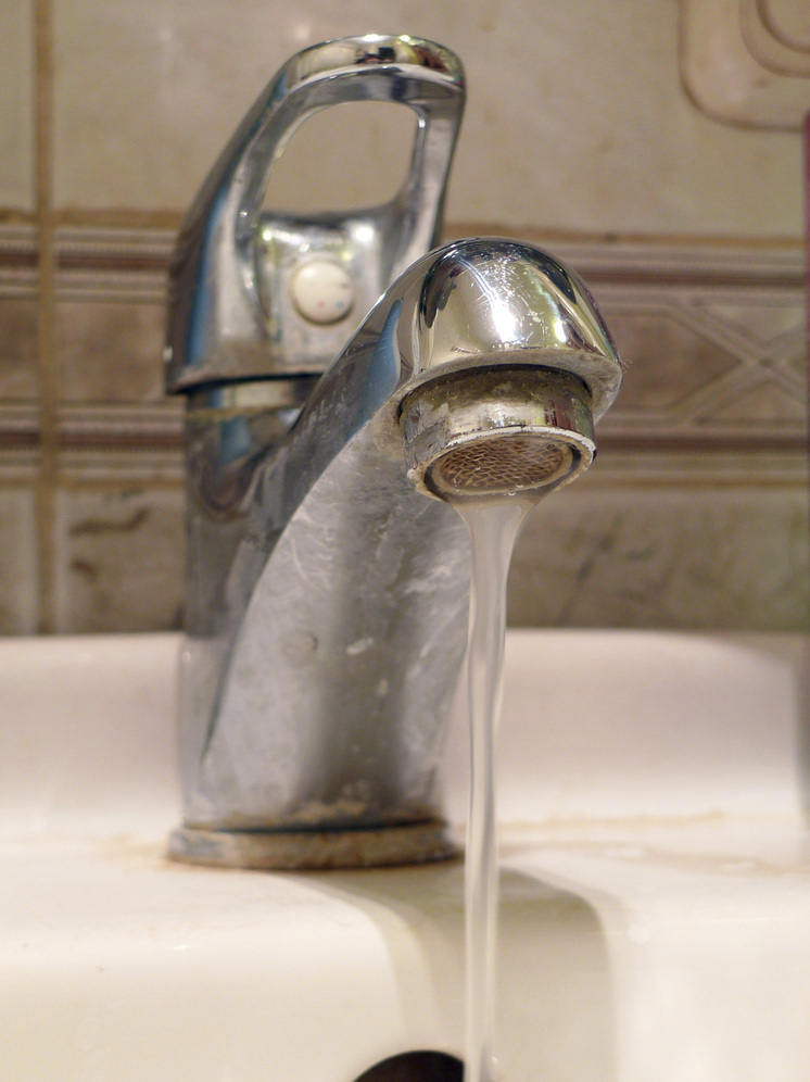 В Усть-Камчатске из-за разрыва трубопровода остановили подачу воды