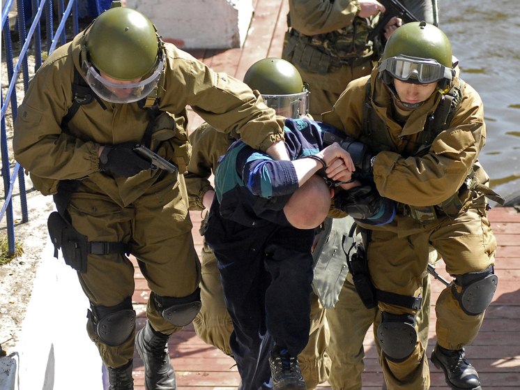 ТАСС: восемь боевиков ВСУ дают показания следователям в Курской области