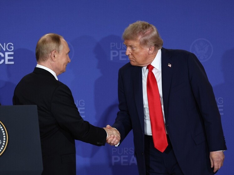 Трамп: визит Путина на Аляску говорит о стремлении России урегулировать конфликт на Украине