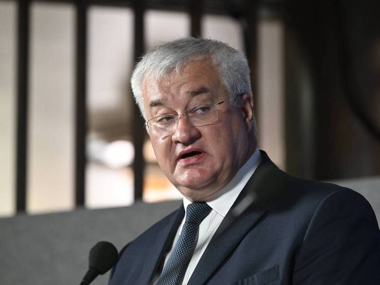 Министр иностранных дел Украины Андрей Сибига заявил о готовности Киева участвовать в переговорах на уровне лидеров «в любых форматах и в любой точке мира»