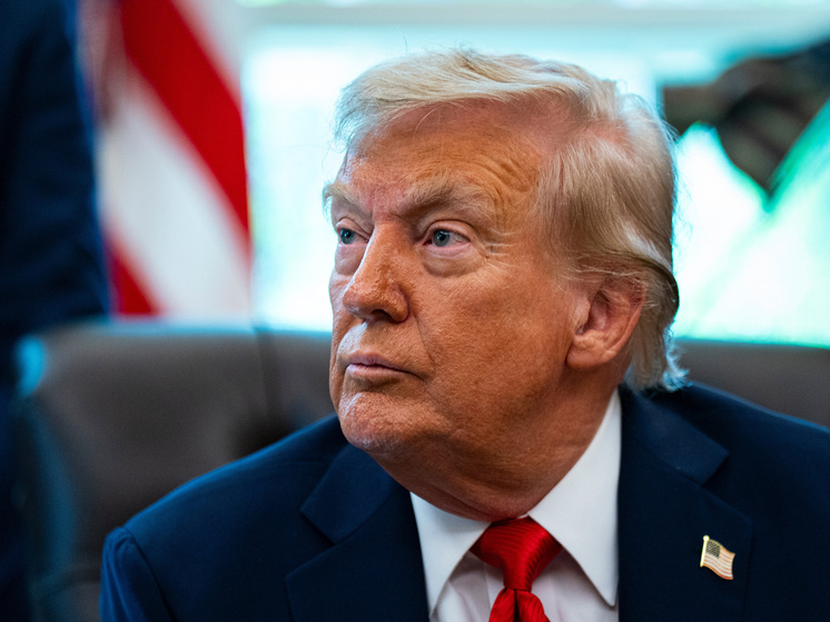 Американский президент не считает надругательство над национальным символом свободой слова